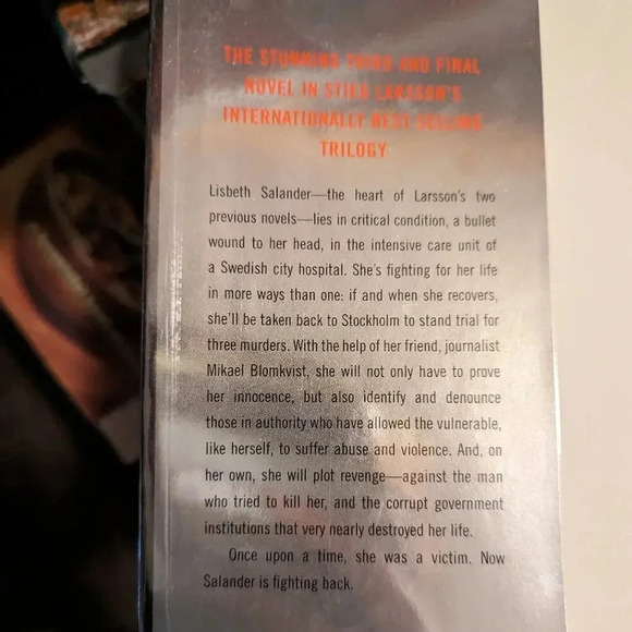 The Girl Who Kicked The Hornets Nest by Stifg Larsson - Picture 3 of 3